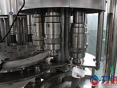 郑州哪里有价格合理的灌装机 淮南灌装机,郑州哪里有价格合理的灌装机 淮南灌装机生产厂家,郑州哪里有价格合理的灌装机 淮南灌装机价格